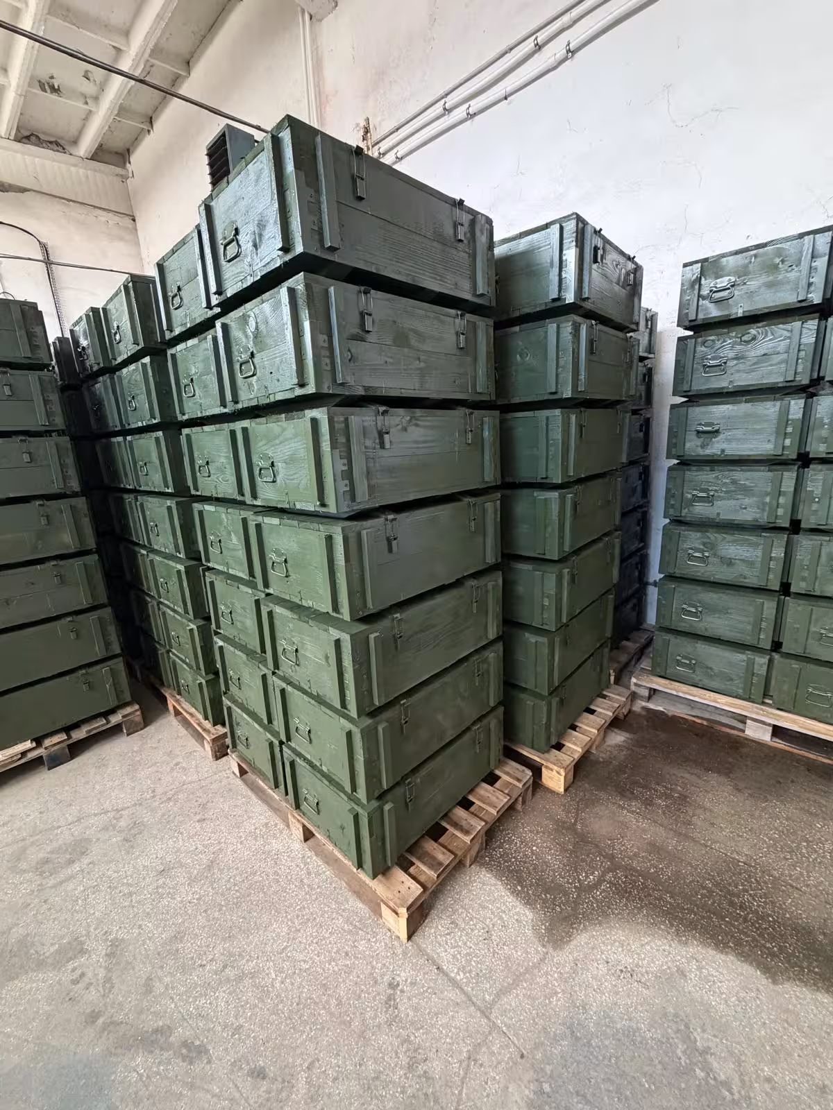 Lăzi pentru muniție și armament din lemn